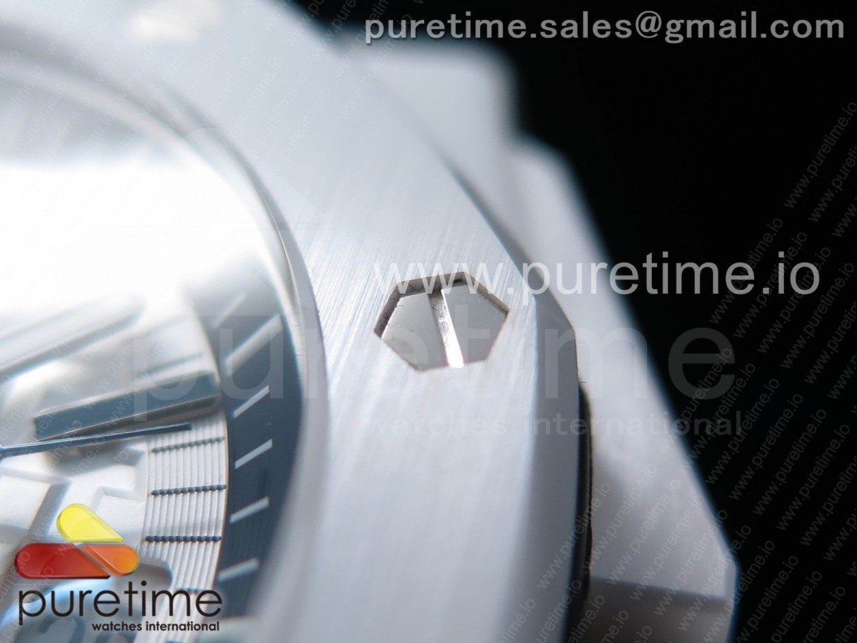Royal Oak Offshore Diver Solid White Ceramic - Image 6