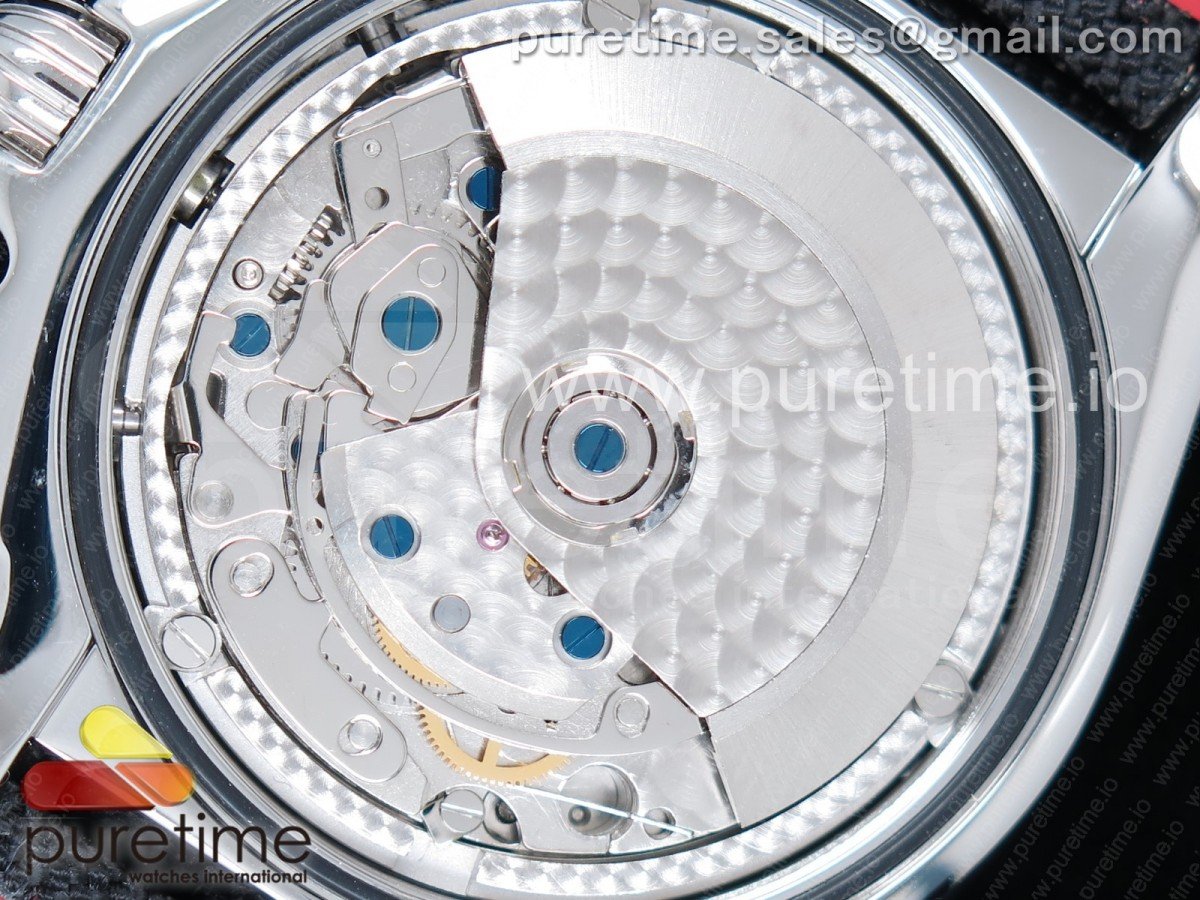 Chronomat 44 Airborne - Image 23