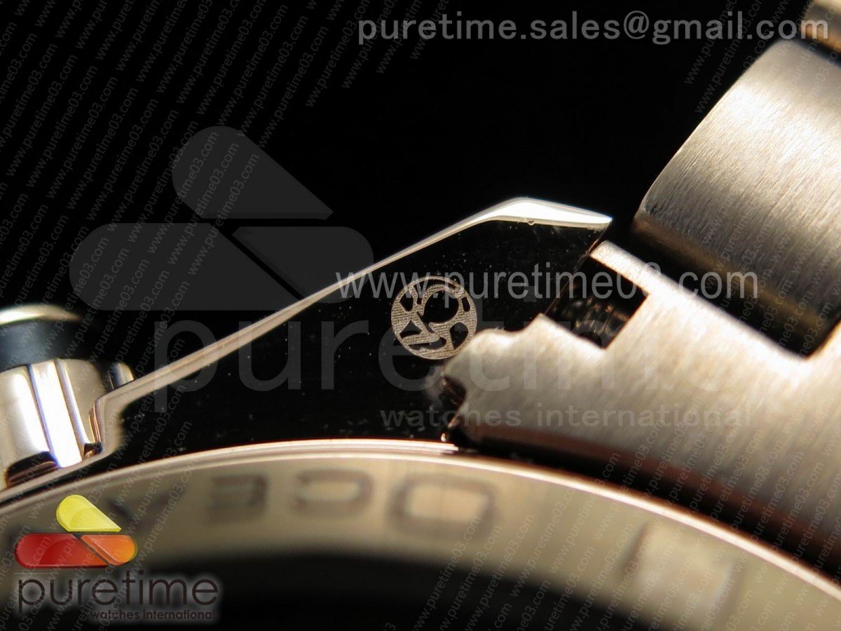 Planet Ocean Master Chronometer - Image 12