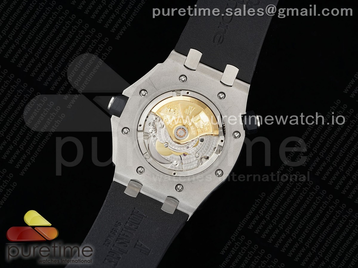 Royal Oak Offshore Diver 15703 RSF on Bracelet en caoutchouc A2824 V2 – Image 15